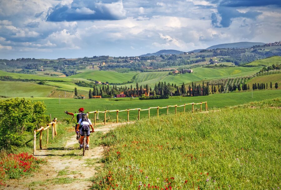 Cammini Appia Francigena, riscoperta del turismo lento